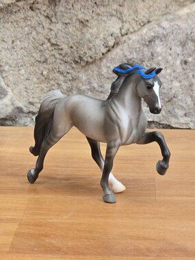 Breyer Stablemates #6039 Gray Tennessee Walking Horse (TWH) G3 Mystery Horse